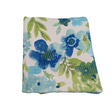 Load image into Gallery viewer, Hooded Towel - Blue Garden
